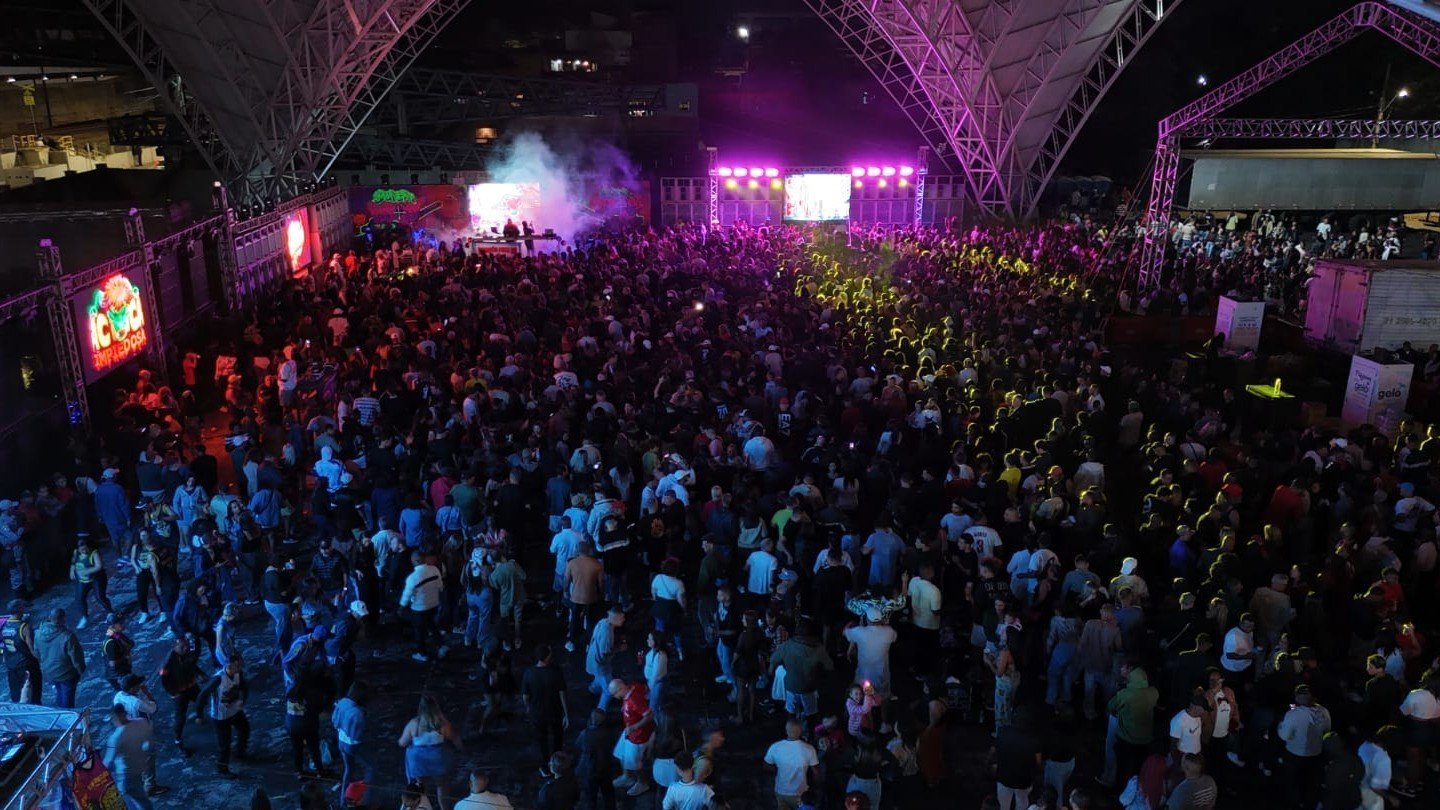 Elite dos Bailes reúne milhares no Parque da Cidade, em Barra Mansa