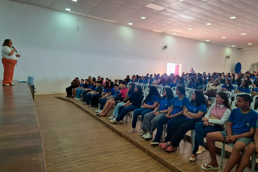 São Francisco de Itabapoana leva palestra sobre empreendedorismo a alunos da rede municipal