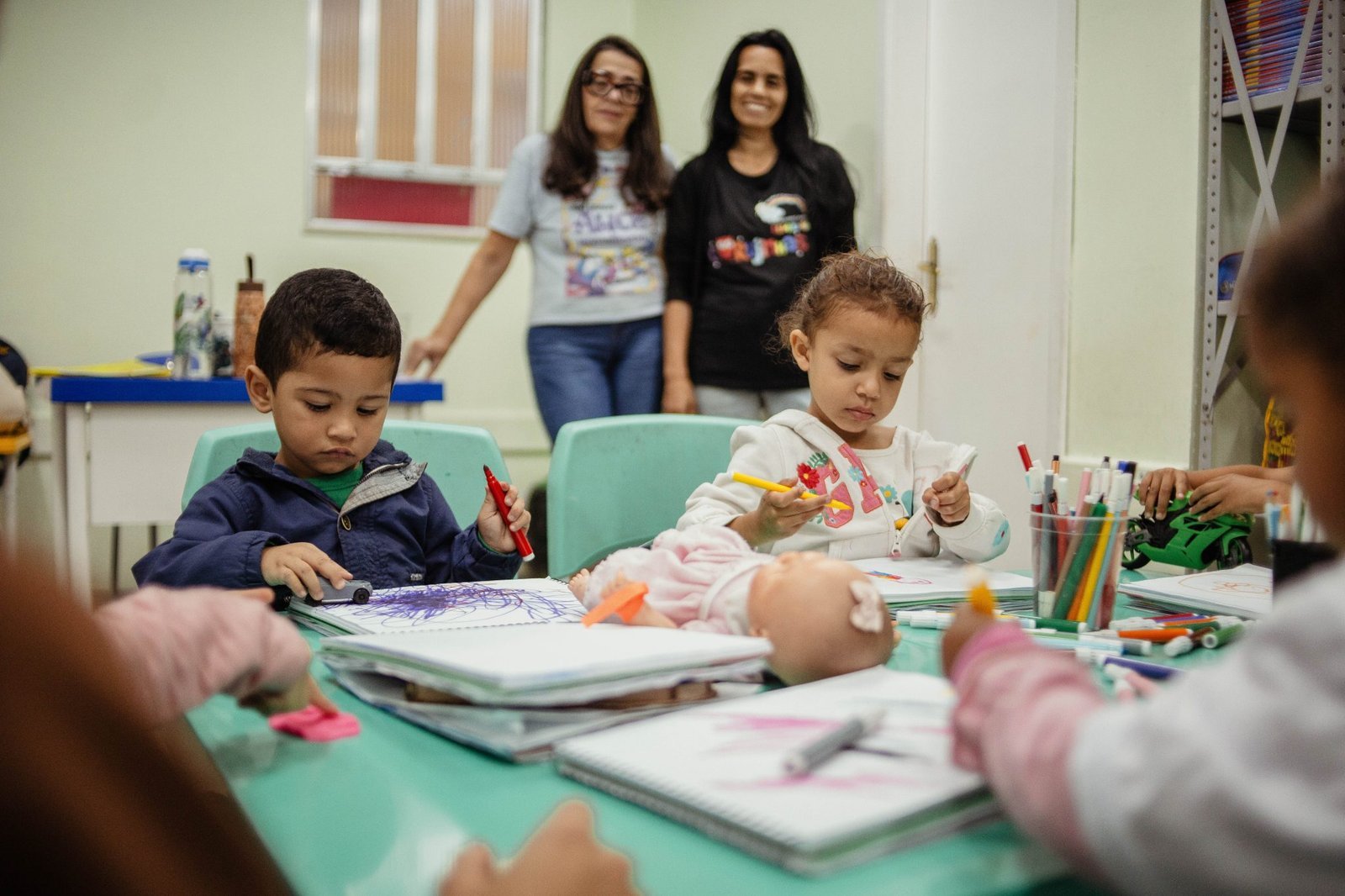 Maricá mantém acolhimento noturno para crianças em escola municipal
