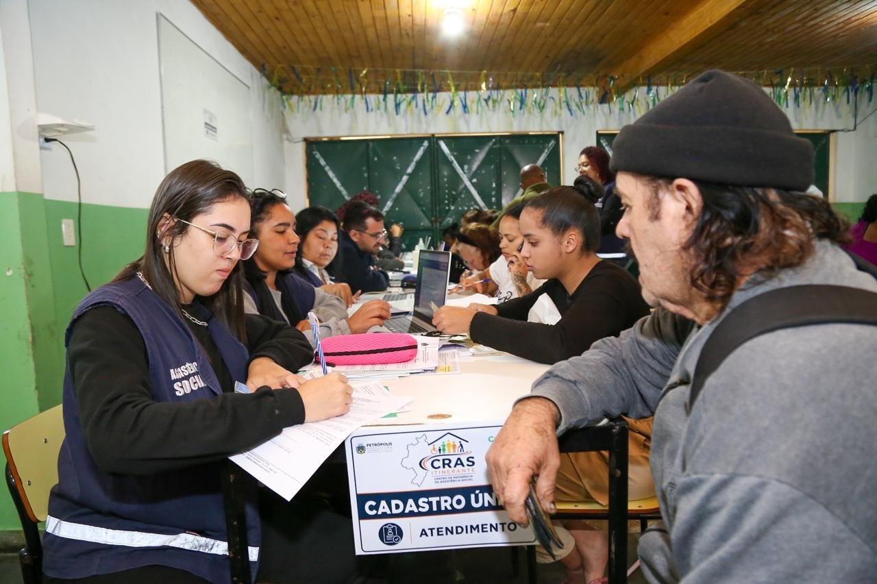 Petrópolis leva Cras Itinerante ao Bataillard neste sábado