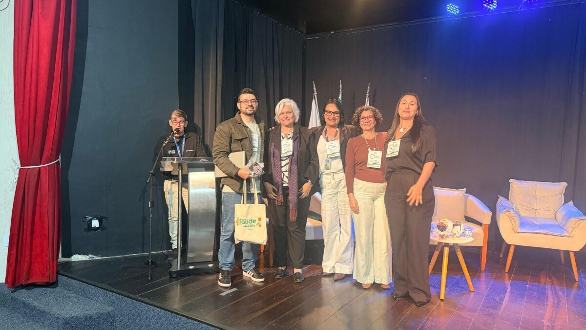 Búzios apresenta acolhimento a famílias atípicas em seminário de saúde