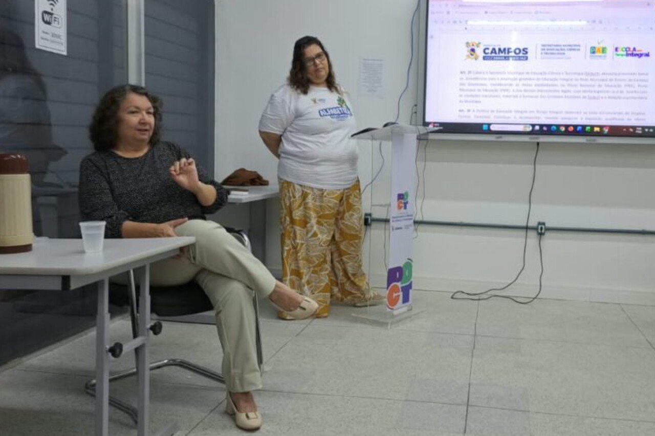 Campos avalia diretrizes para ensino em tempo integral