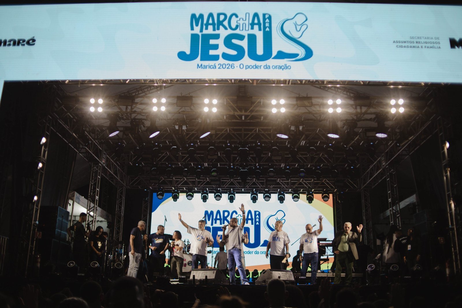 Marcha para Jesus reúne caminhada e shows no Centro de Maricá