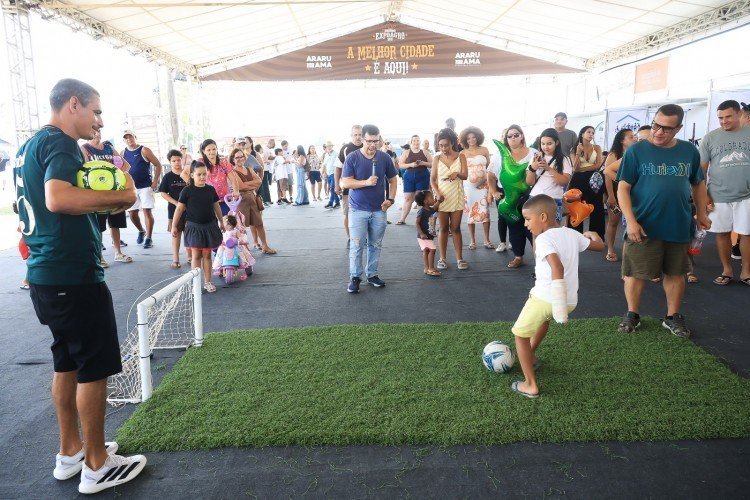Araruama Expo Agro tem desafio de pênalti para crianças