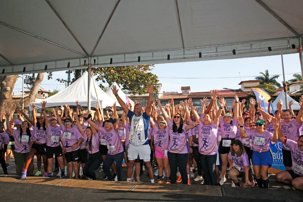 Corrida em Búzios reúne mais de 600 participantes no Agosto Lilás