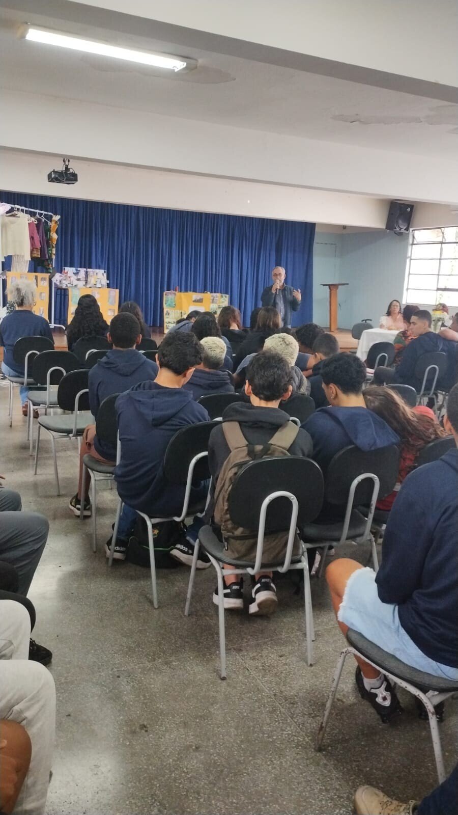 Alunos de Nova Friburgo participam de projeto de leitura inspirado em livro de David Massena