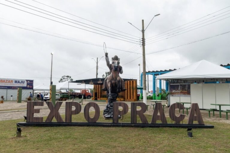 ExpoAgro em São Francisco de Itabapoana teve cenários para fotos e rádio com avisos ao público