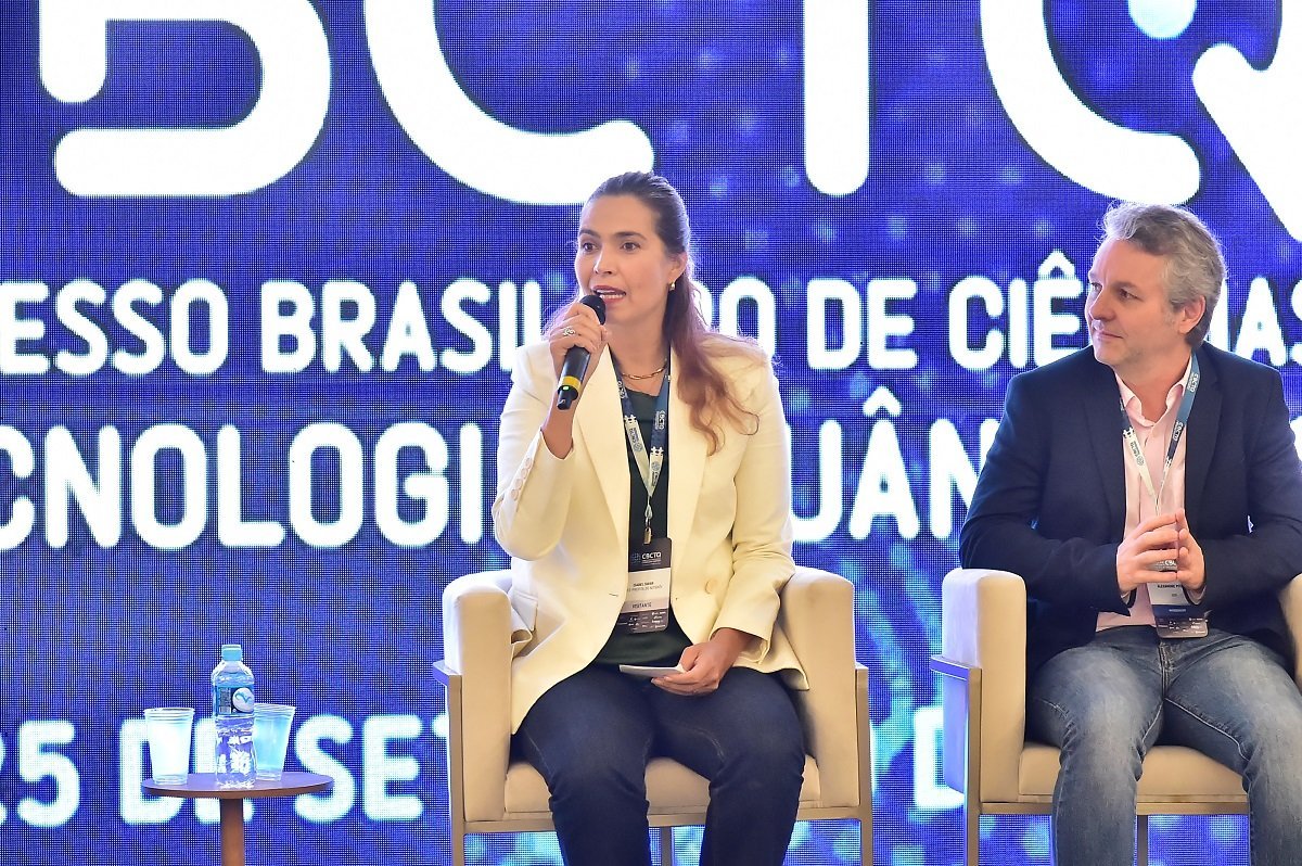 Niterói reúne pesquisadores em congresso de tecnologias quânticas até sexta-feira