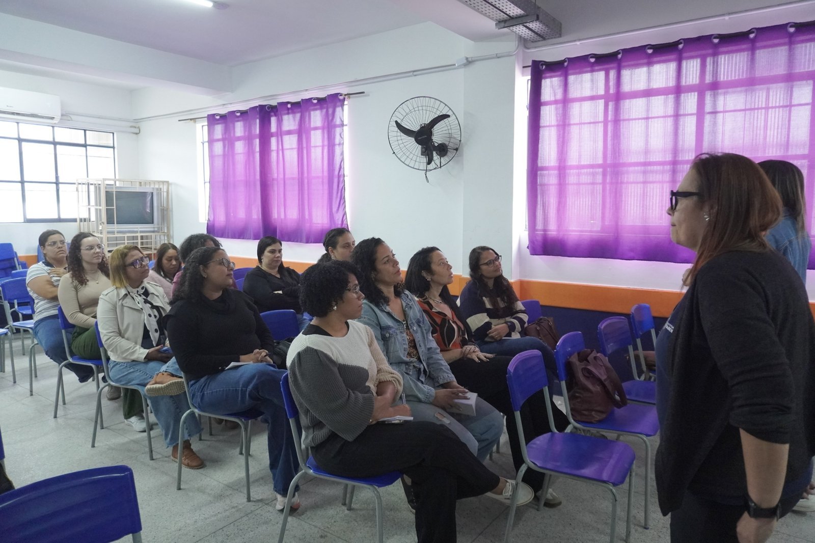 Professores das salas de recursos de Itaboraí recebem formação para acompanhar estudantes