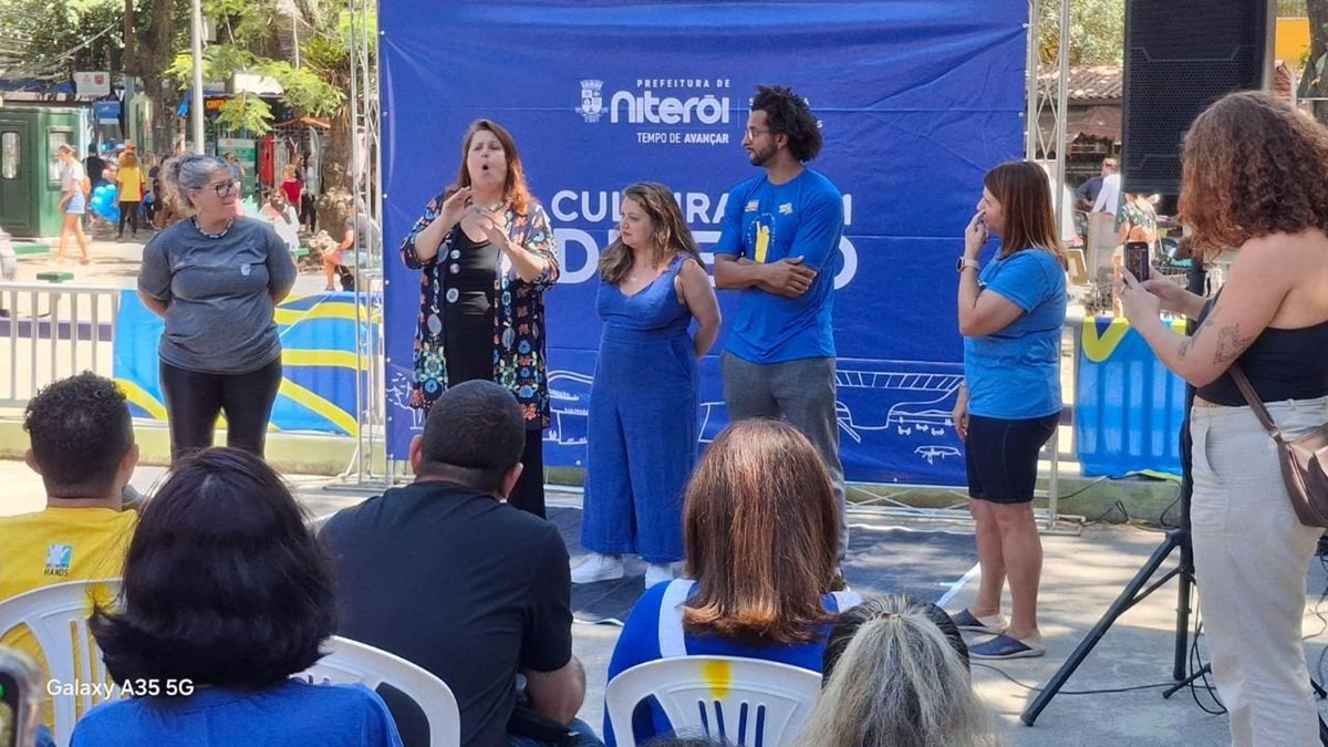 Niterói terá poesia em Libras, dança e feira gratuita no Campo de São Bento