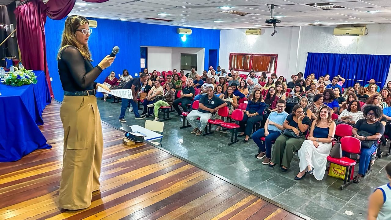 São João de Meriti capacita profissionais da educação sobre proteção de crianças na internet