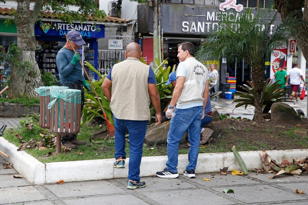 Búzios faz controle de roedores na Praça Santos Dumont e prevê nova avaliação