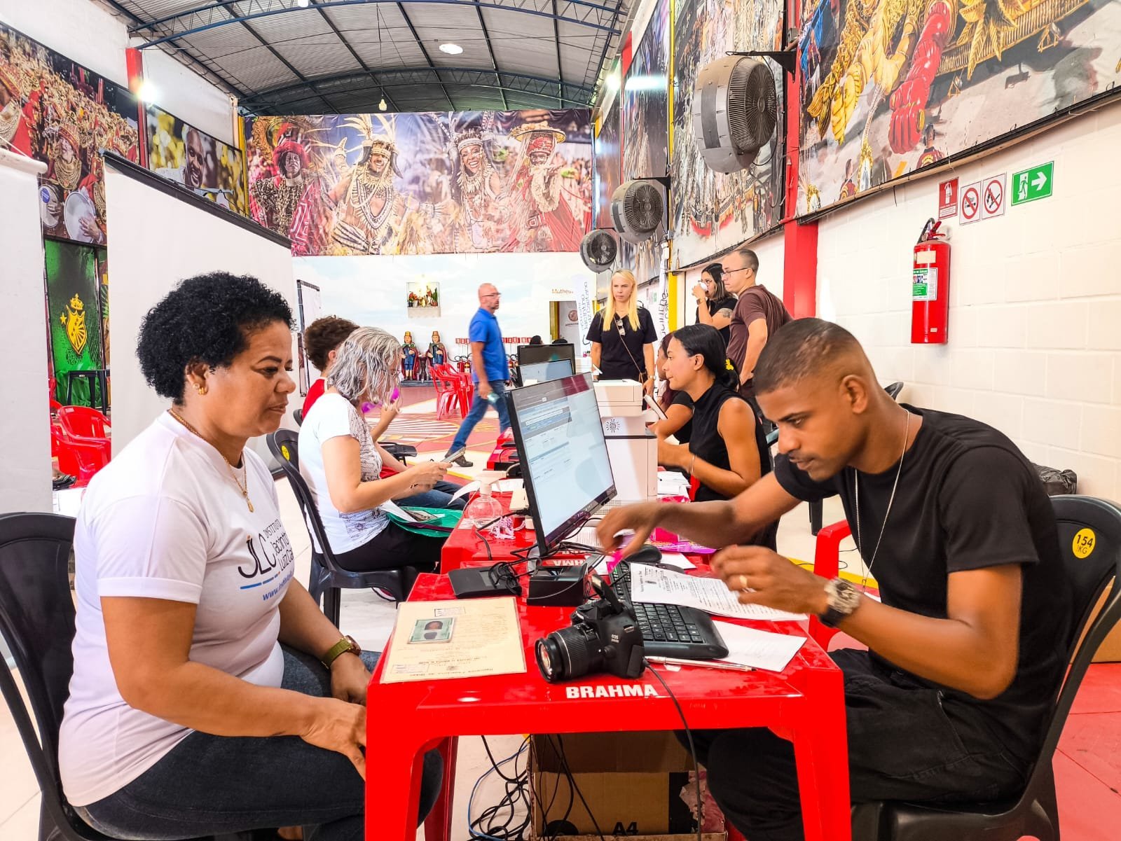 Maricá oferece vacinação, documentos e orientação jurídica em ação social