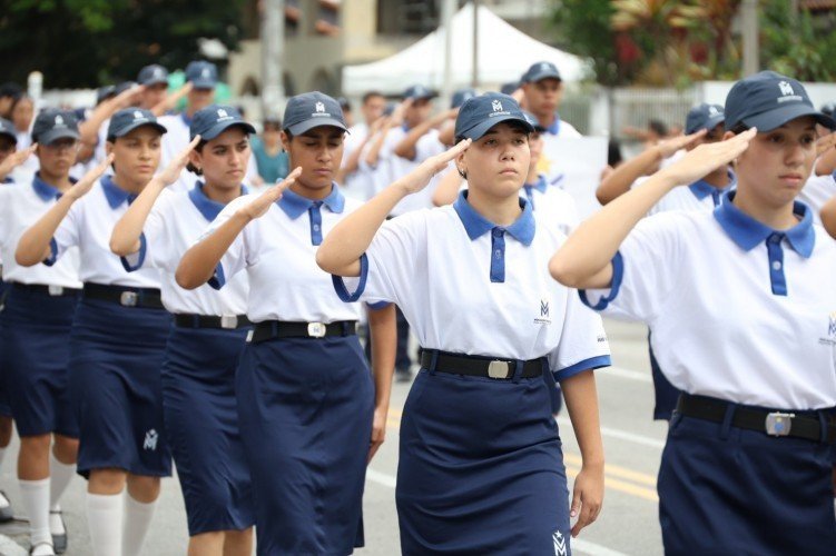 Desfile cívico de Araruama é adiado para 15 de novembro