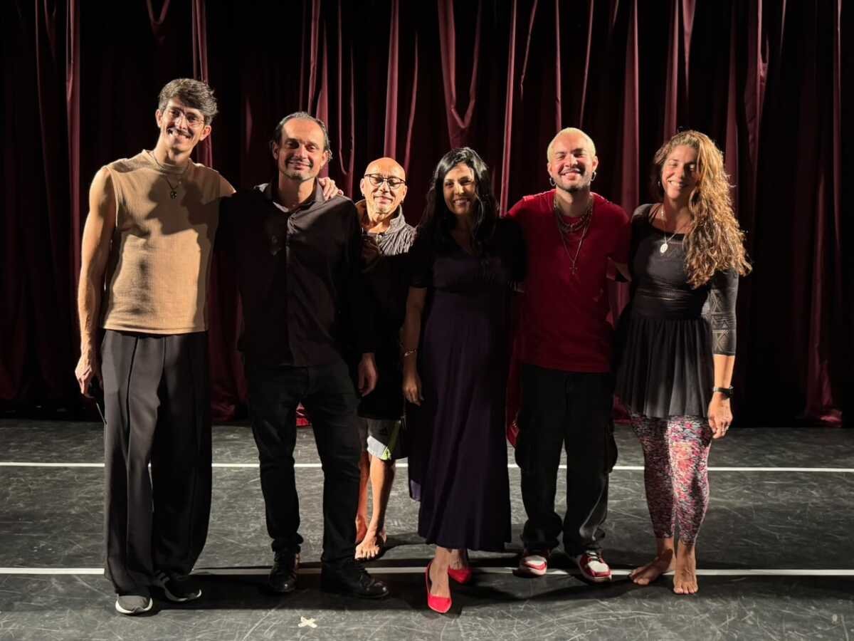 São Pedro da Aldeia reúne alunos em espetáculo gratuito no Teatro Municipal