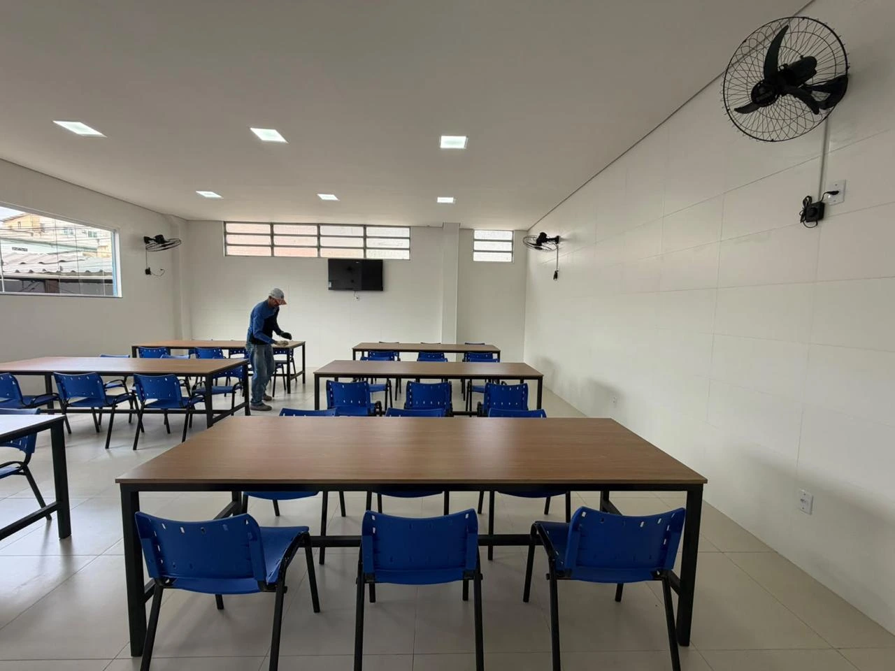 Três Rios reforma refeitório e três salas do SAAETRI na Vila Isabel