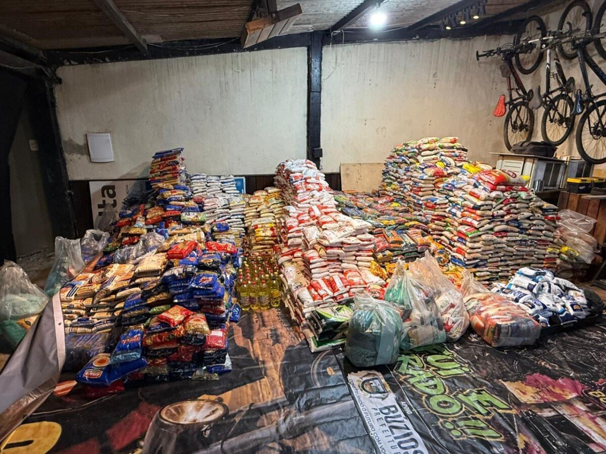 Búzios Biker Fest arrecada 8 toneladas de alimentos