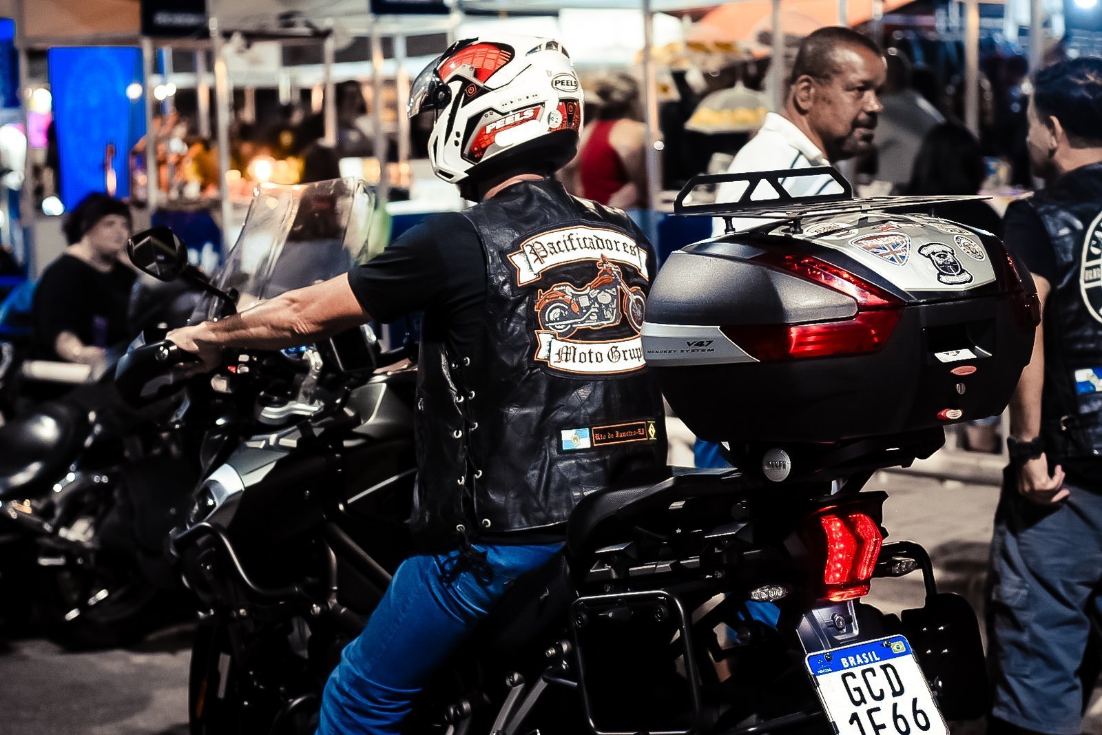 Rio Bonito recebe motociclistas e shows em encontro de três dias na Estação dos Sabores