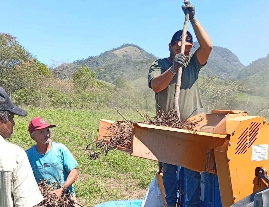 Produtores de Rio das Ostras encerram colheita do feijão e preparam plantio do milho