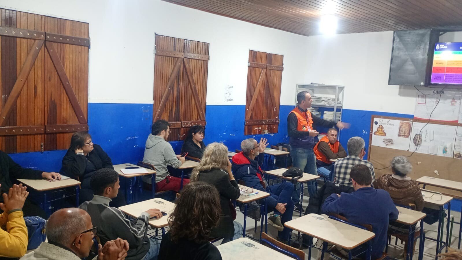Nova Friburgo regulamenta 12 núcleos comunitários para prevenção de desastres