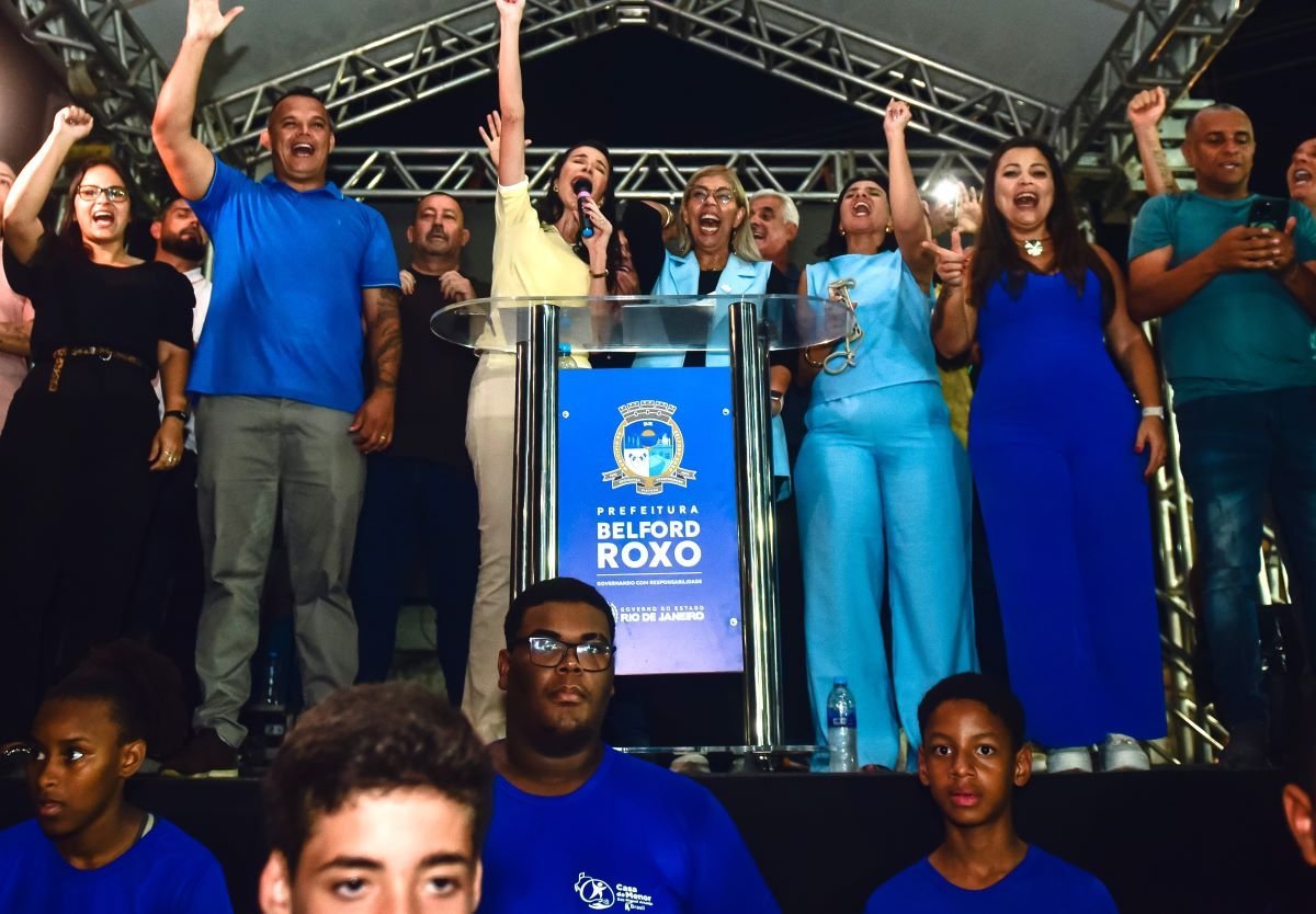 Belford Roxo entrega creche, praça, campo e pavimentação em Vila Cláudia