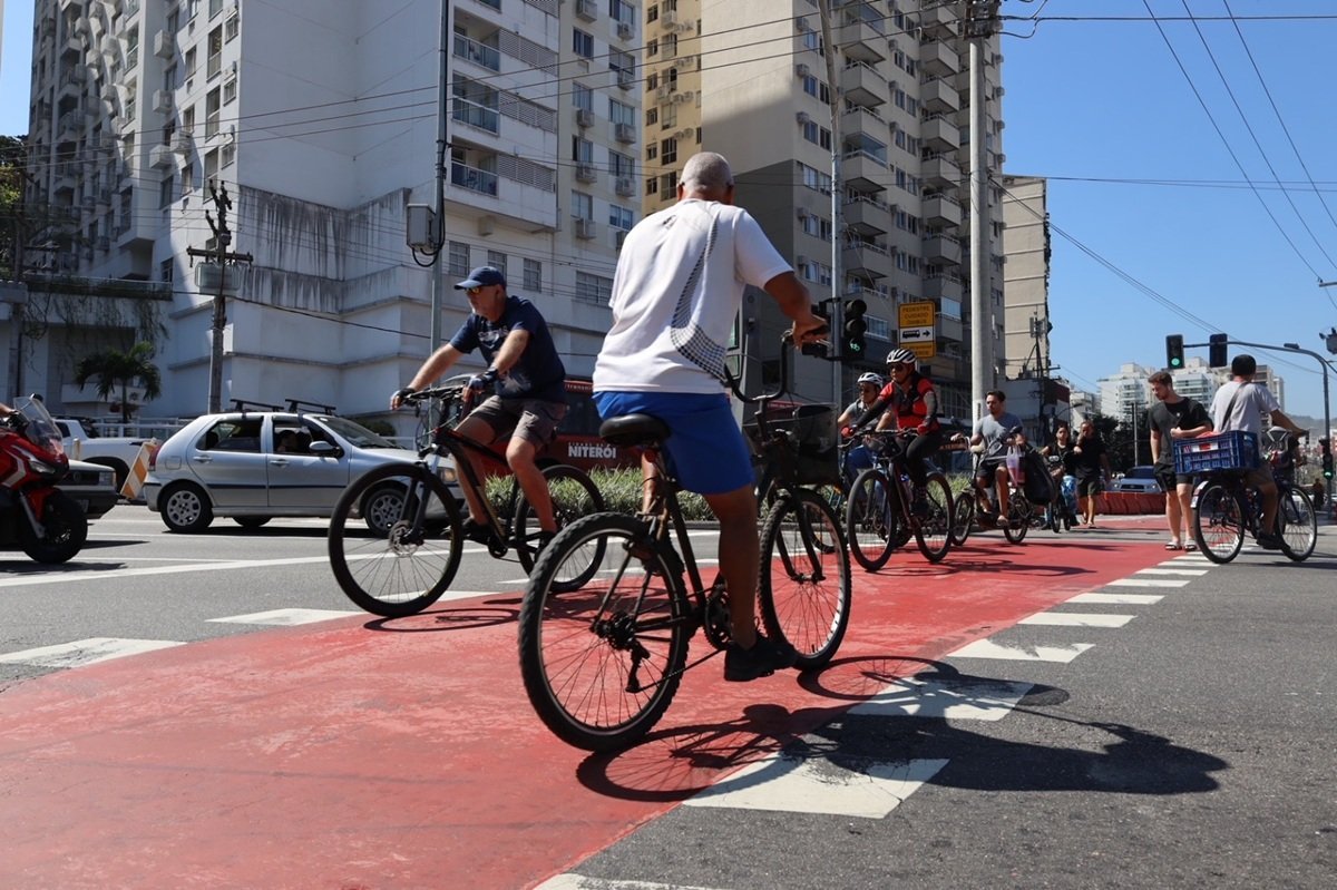 Niterói registra 8.213 passagens de bicicletas em um dia na Marquês do Paraná