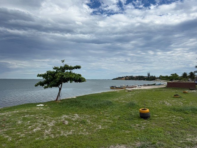 Araruama inicia construção da Praça dos Pescadores na orla de Iguabinha