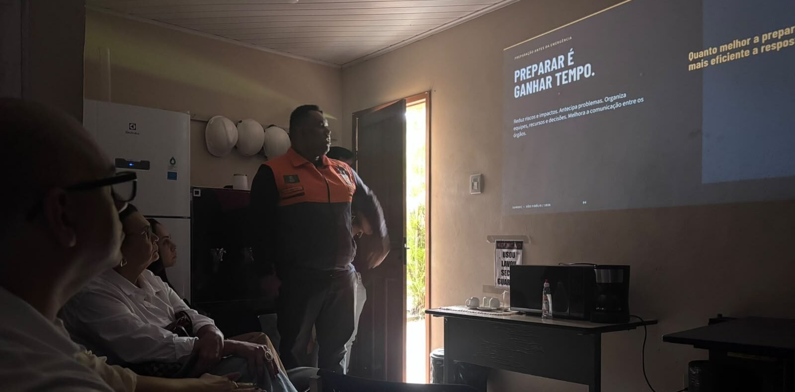 São Fidélis prepara plano para El Niño e orienta cadastro em alertas por SMS