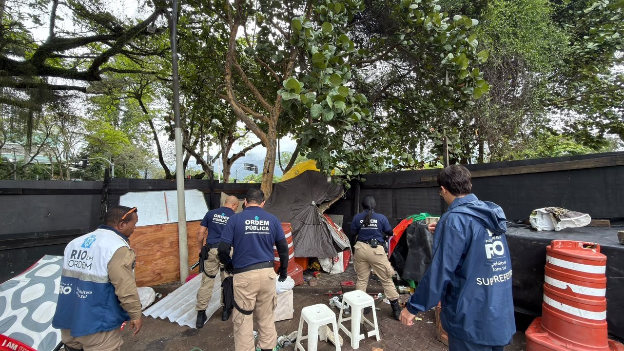Operação no Jardim de Alah desobstrui via e recupera equipamentos públicos no Rio
