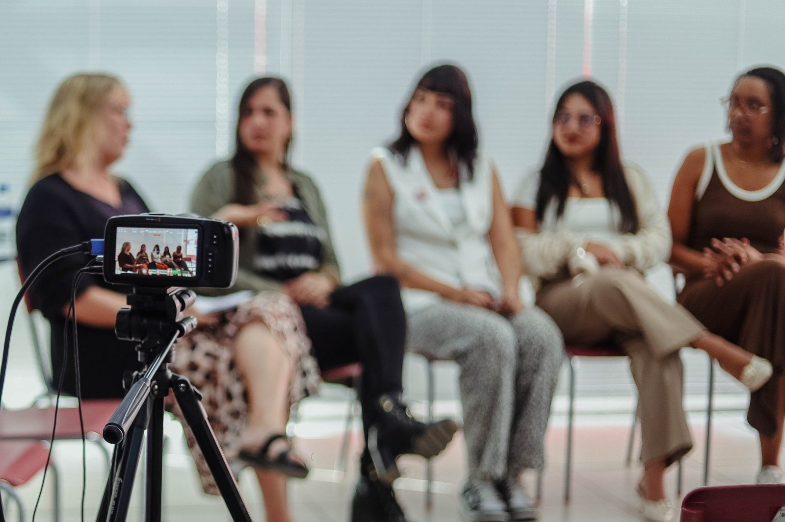 Maricá oferece 20 vagas em curso gratuito de audiovisual para mulheres