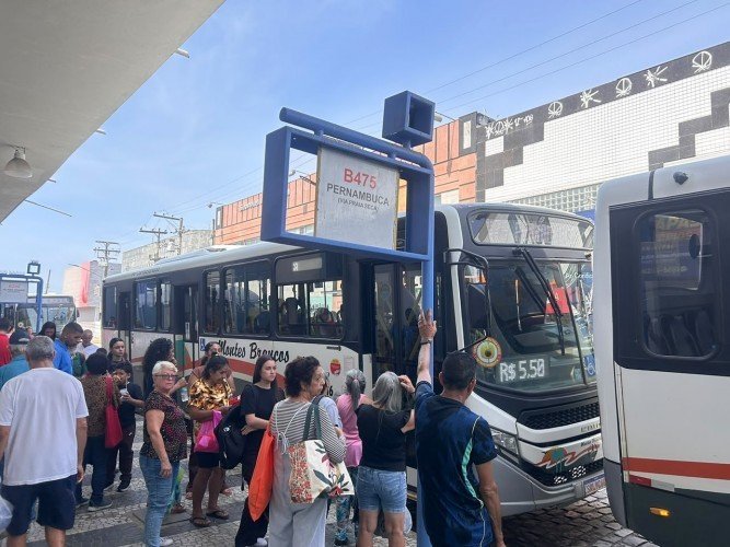 Araruama terá ônibus gratuito em Praia Seca das 6h às 20h nas eleições